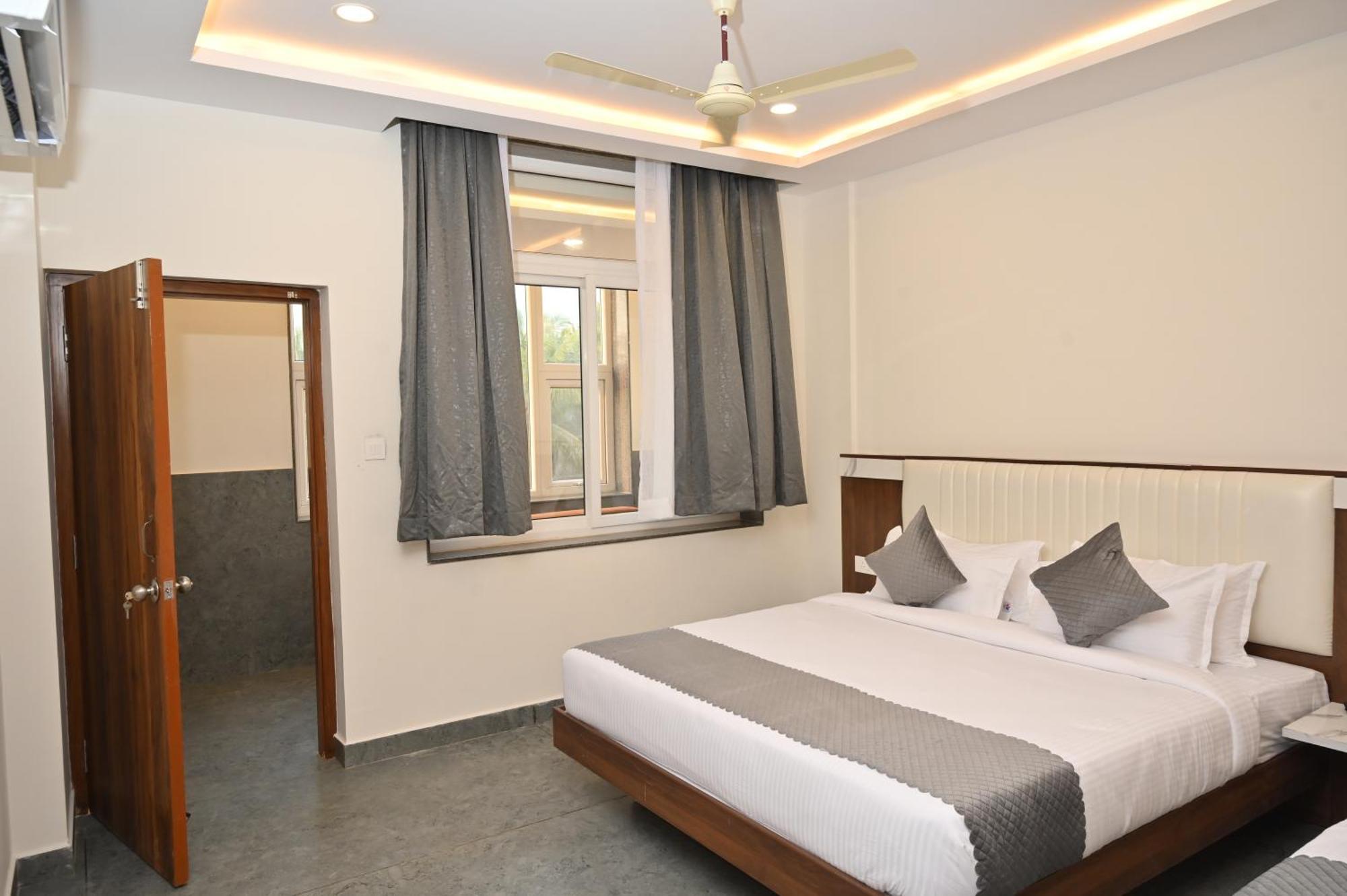 Hotel Shri Devi Comforts Inn Bhatkal Eksteriør billede