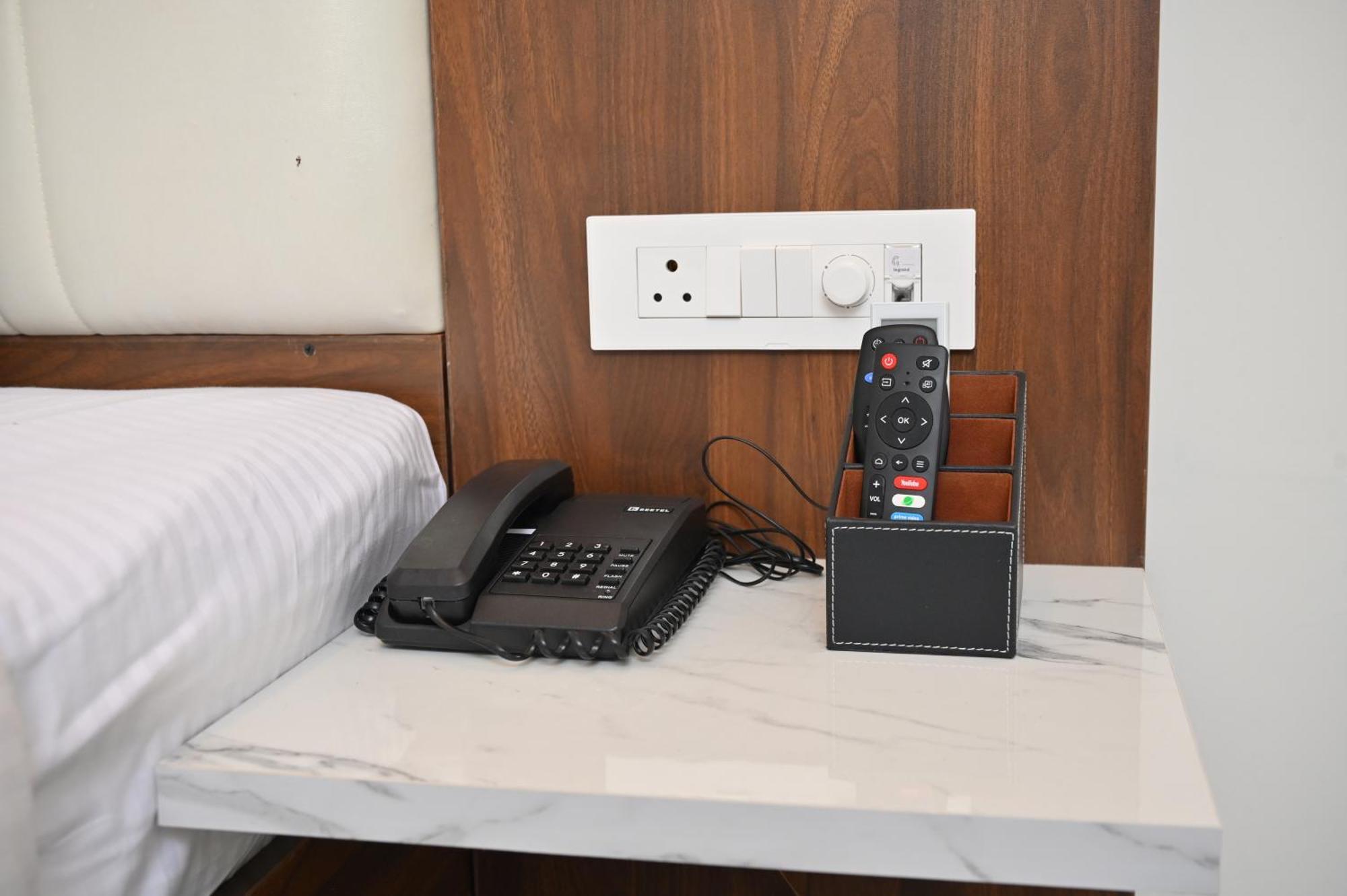 Hotel Shri Devi Comforts Inn Bhatkal Eksteriør billede