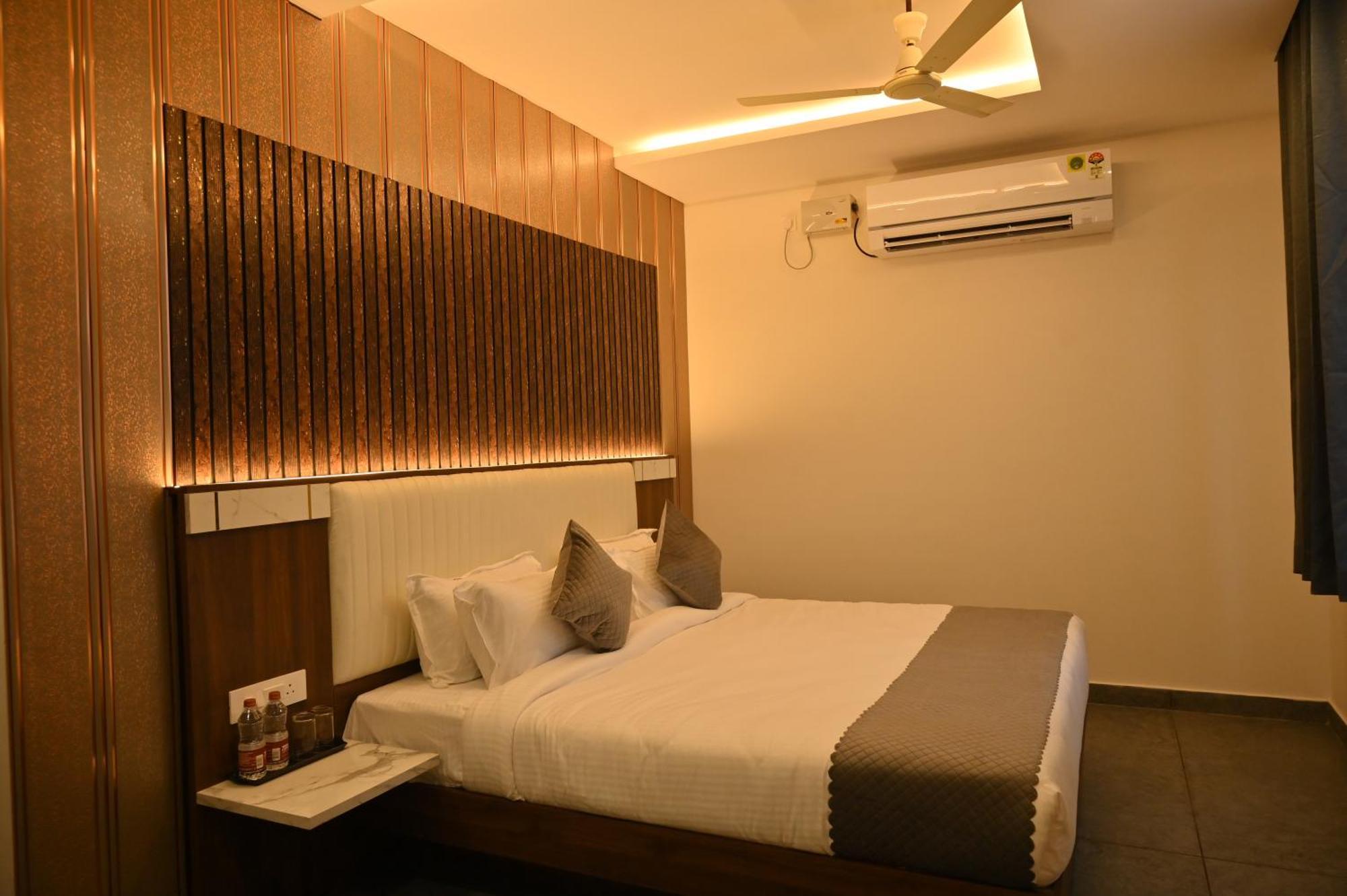 Hotel Shri Devi Comforts Inn Bhatkal Eksteriør billede