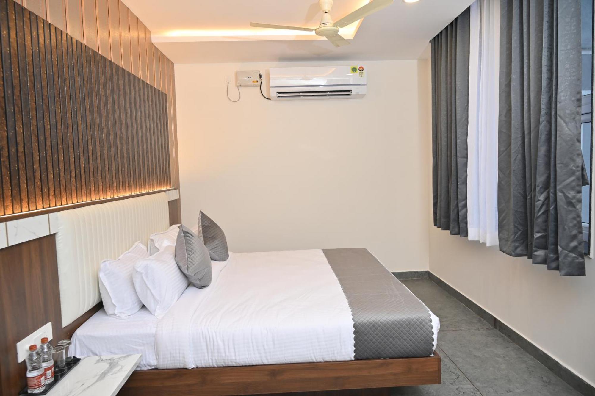 Hotel Shri Devi Comforts Inn Bhatkal Eksteriør billede